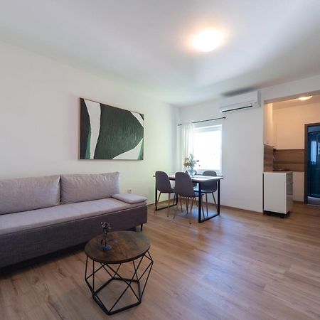 Cozy apartment with breakfast on request 1 Pula Extérieur photo