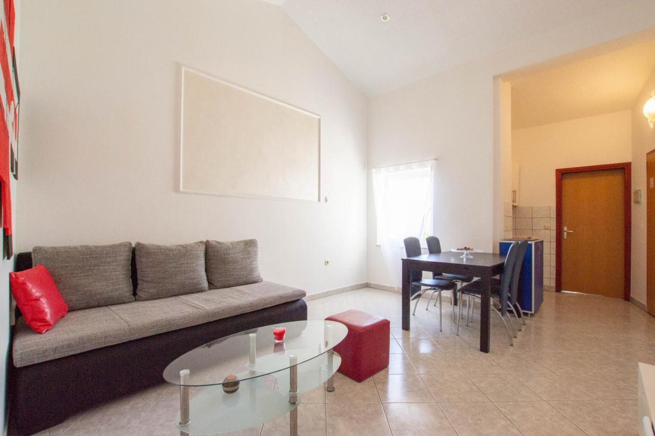 Cozy apartment with breakfast on request 1 Pula Extérieur photo