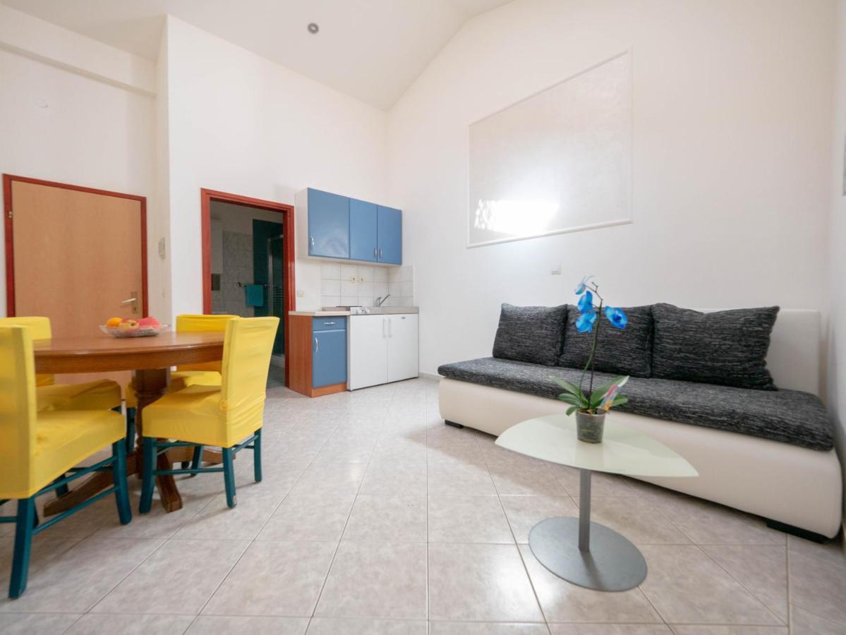 Cozy apartment with breakfast on request 1 Pula Extérieur photo